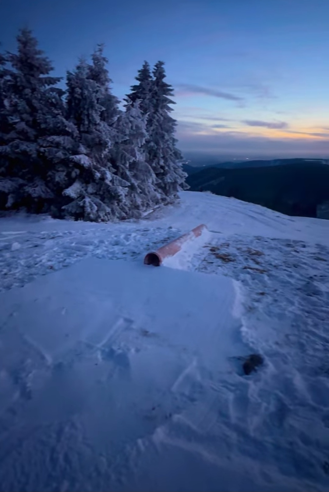 Snowpark Neklid mit 1 Tube - 21.11.2025 - Photo: Erich Cinkl