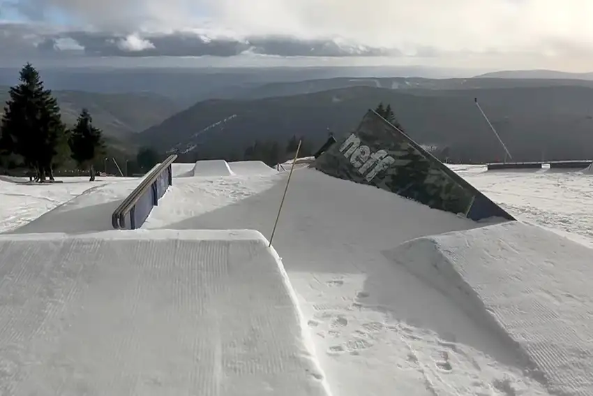 Snowpark Neklid - Straightrail / Pyramid Polejam - 25.02.2026